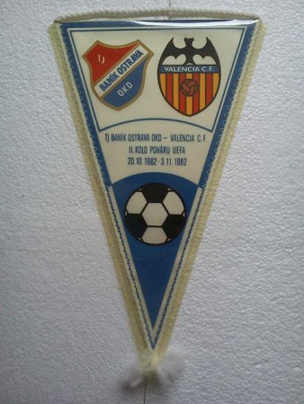 TJ BANIK OSTRAVA - CF VALENCIA POHAR UEFA 1982 -35-